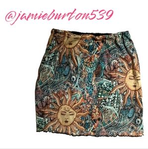 EUC Y2k ☀️ 🌙 & ✨ skirt